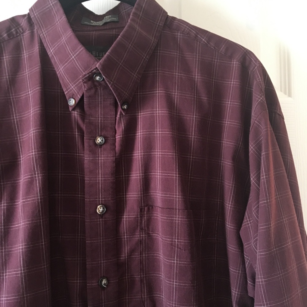 Men’s Van Heusen dress shirt size L